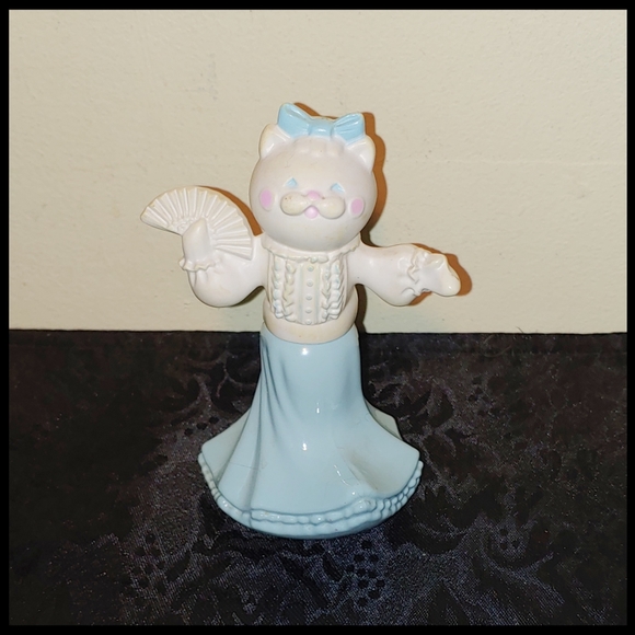 Vintage Avon "Felina Fluffles" Pink & Pretty cologne 1977-1978 - Picture 1 of 8